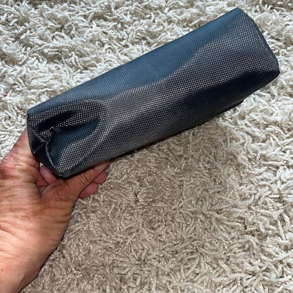 Tumi Small Necessities Bag Full - Picture 3 of 10